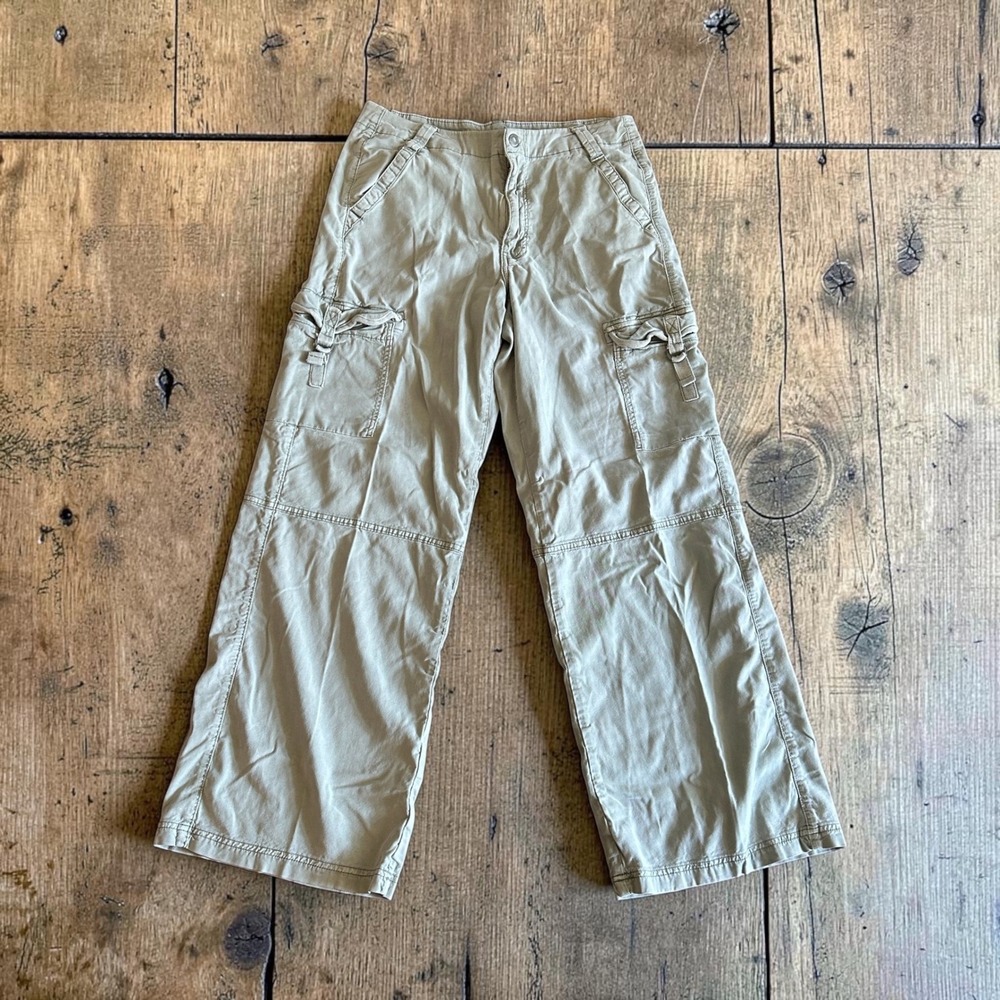 American Eagle Super High-Rise Baggy Wide Leg Cargo Pants Sage Green Size 8